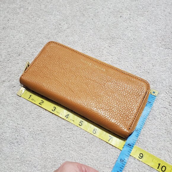DIVINA FIRENZE Italian Leather Zip Around Wallet Pebble Mustard Gold 7.75 x 3.75 - Picture 11 of 12